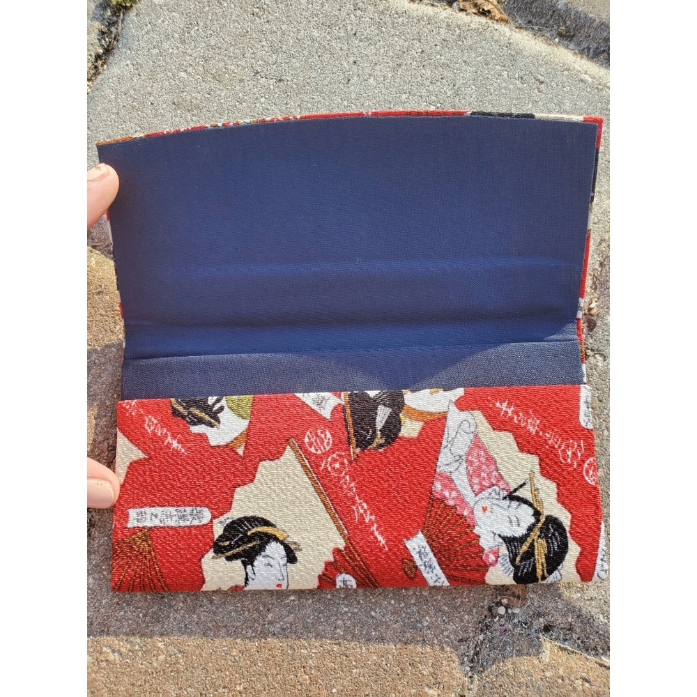 Japanese Wallet - Picture 2 of 2